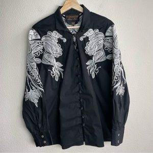 Soft Surroundings Label Noir Embroidered Button-down L